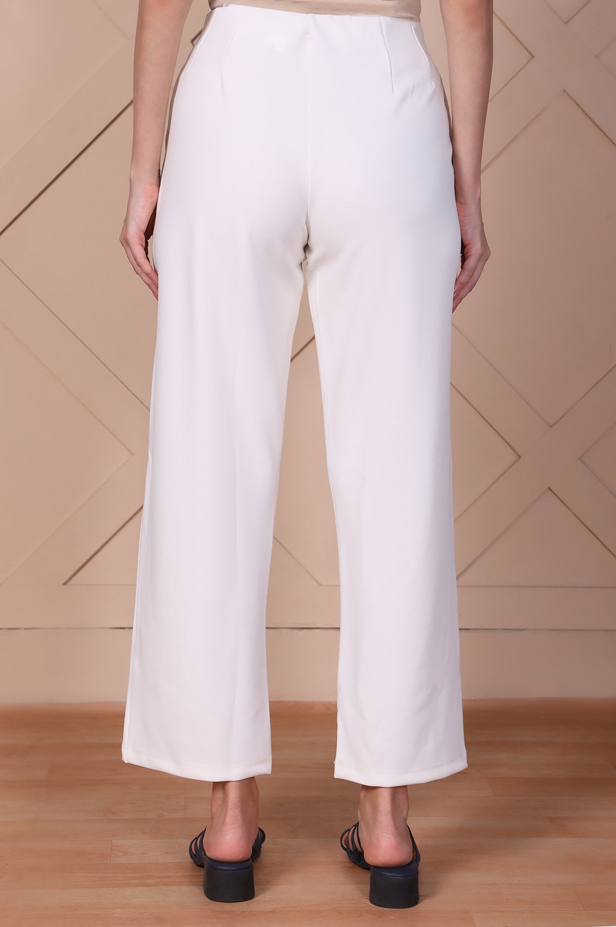 White Solid High Rise Ankle Length Wide Leg Boss Pants