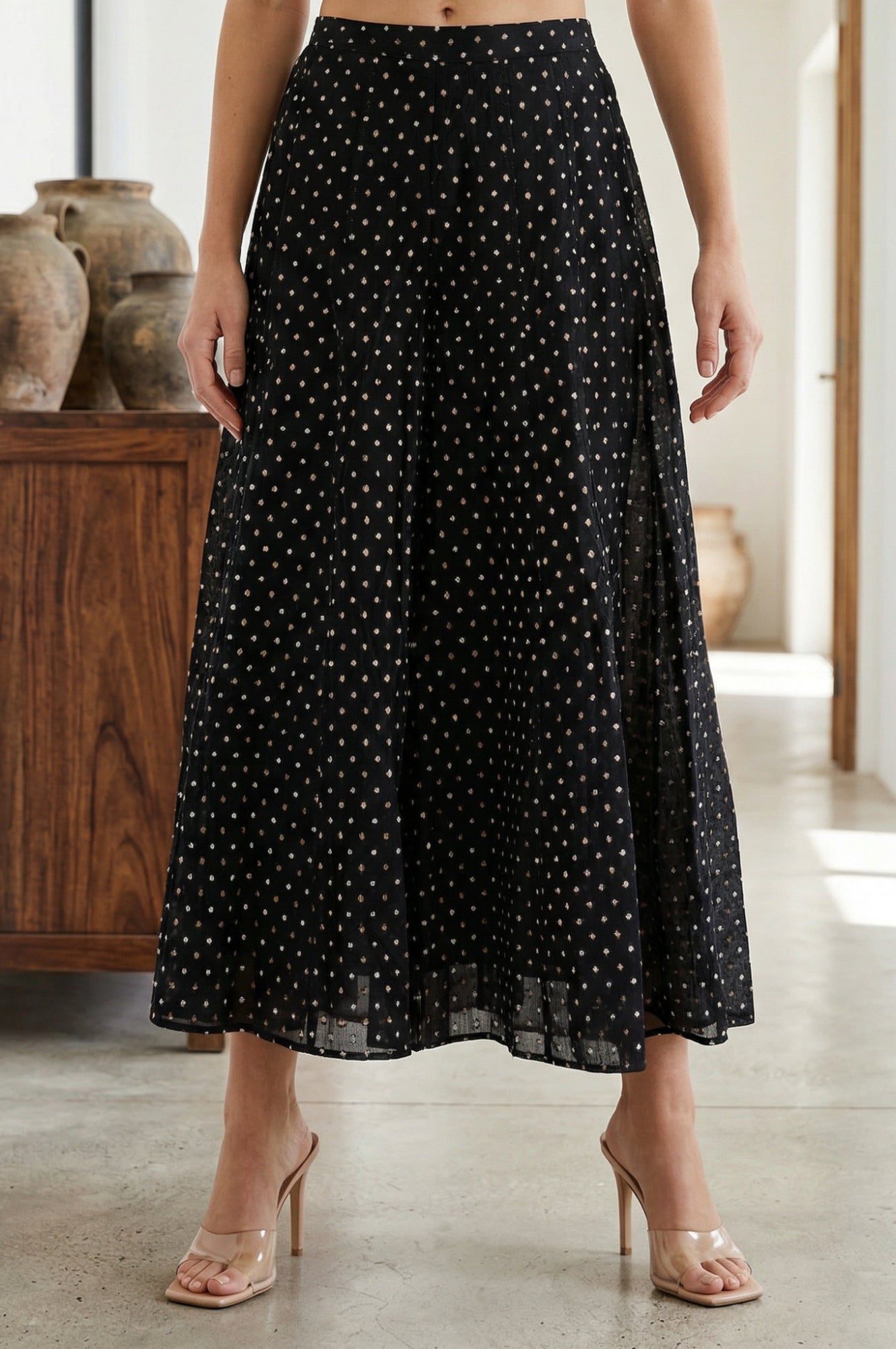 Black Solid Chanderi Wide Leg Ankle Length Culottes
