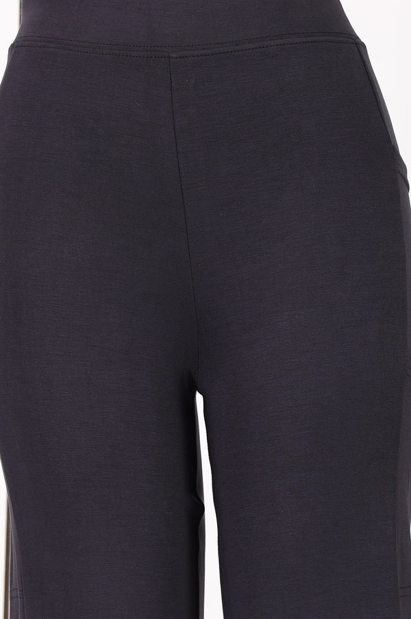 Black Mid Rise Ankle Length Straight Fit Pants