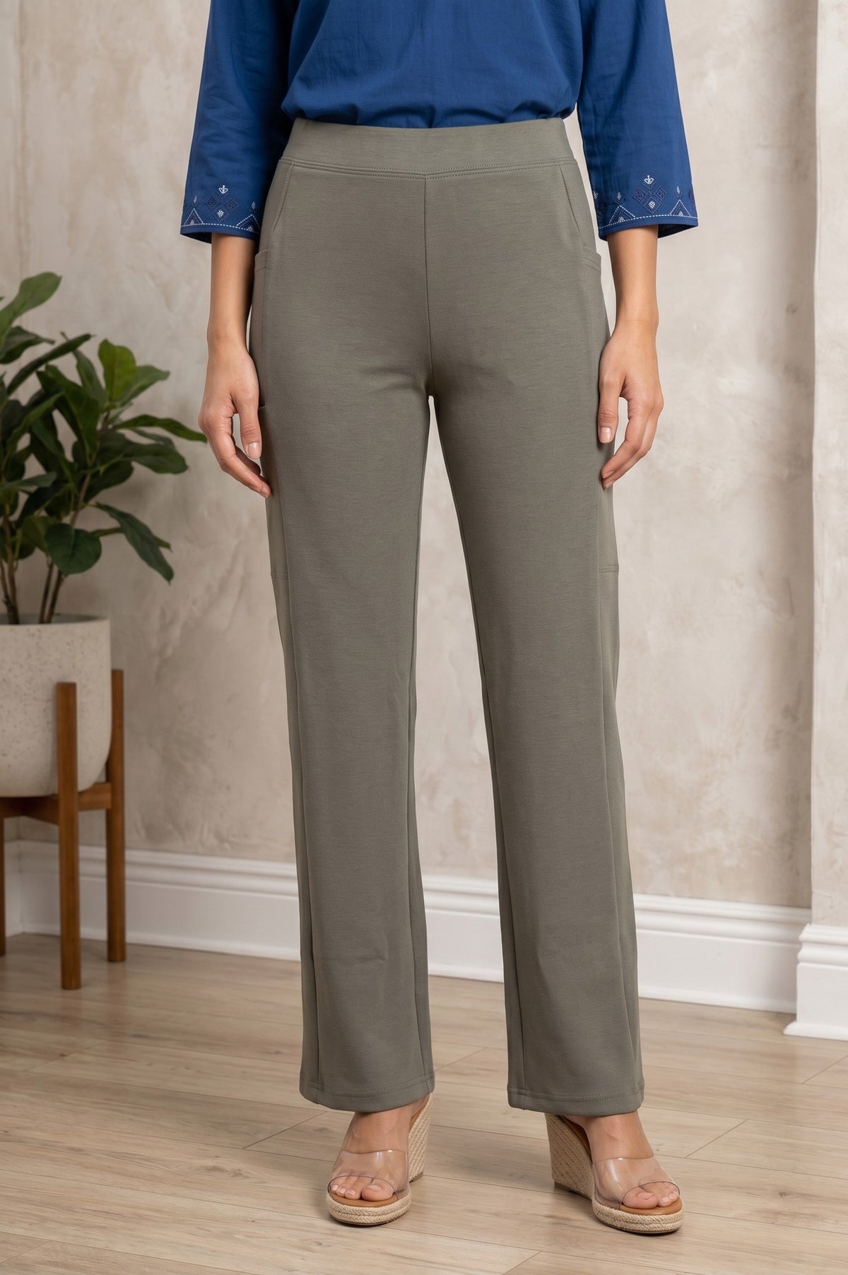 Olive Modal Solid Mid Rise Ankle Length Pants