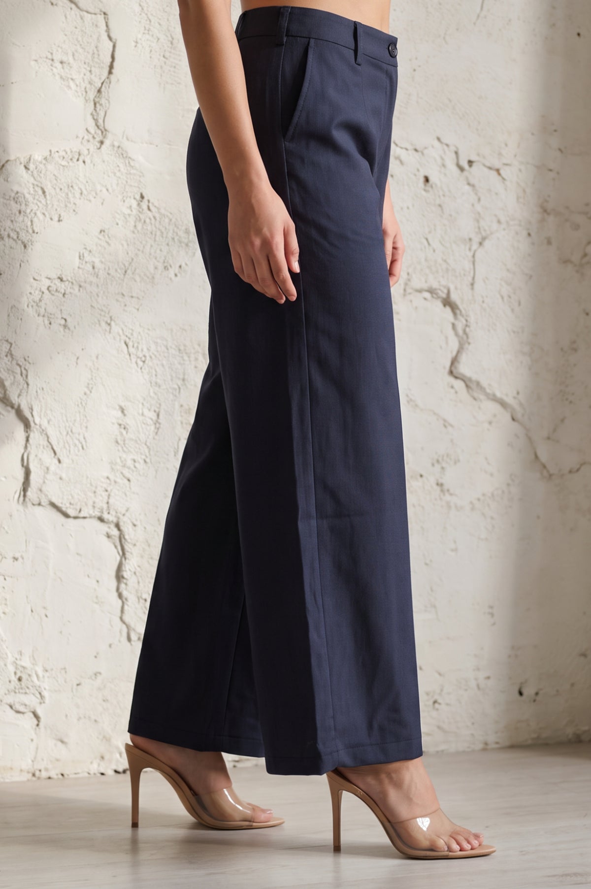 Taupe Solid Straight Fit Ankle Length Pants