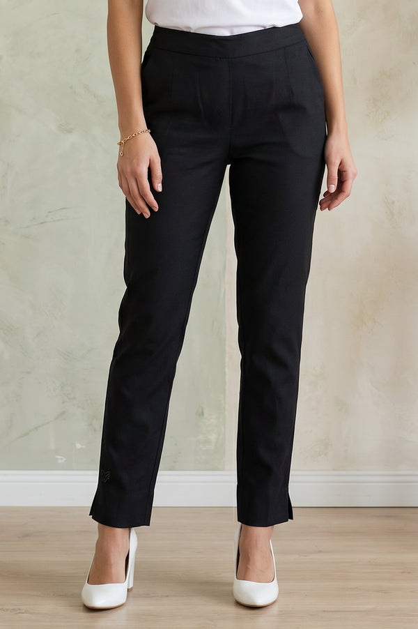 Black Straight Fit Ankle Length Mid Rise Trousers