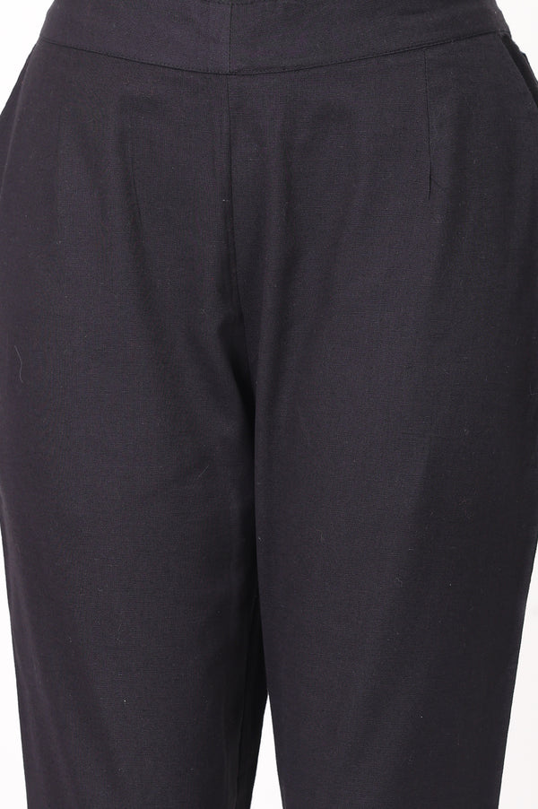 Black Straight Fit Ankle Length Mid Rise Trousers