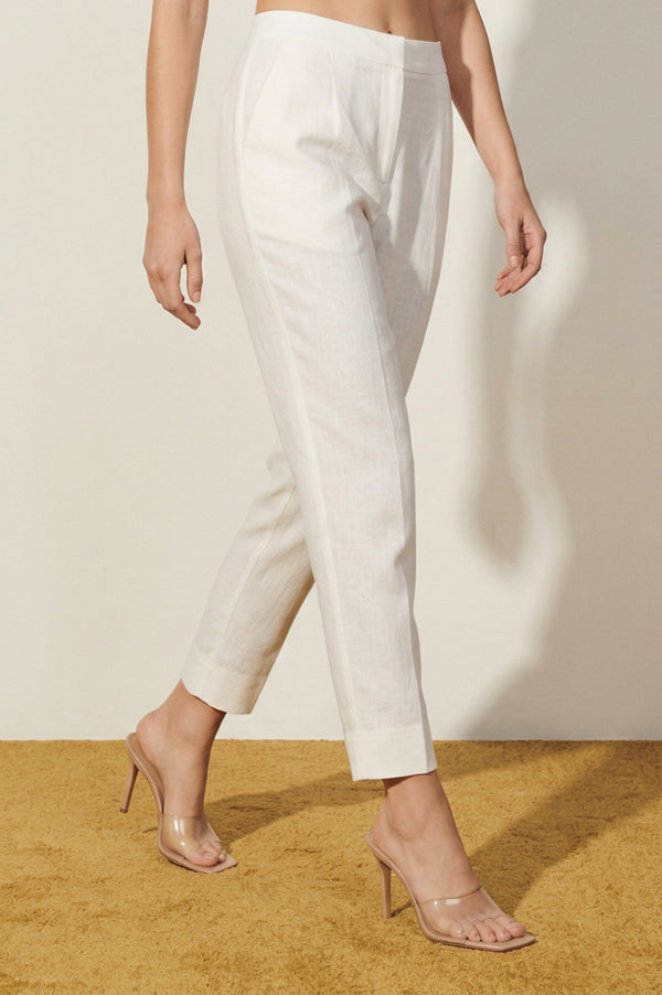 Off White Solid Cotton Flax Straight Fit Ankle Length Trousers