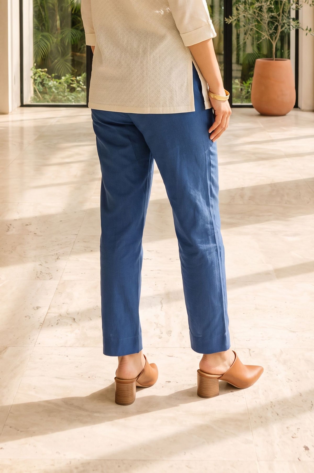 Blue Solid Cotton Straight Fit Ankle Length Mid Rise Trouser