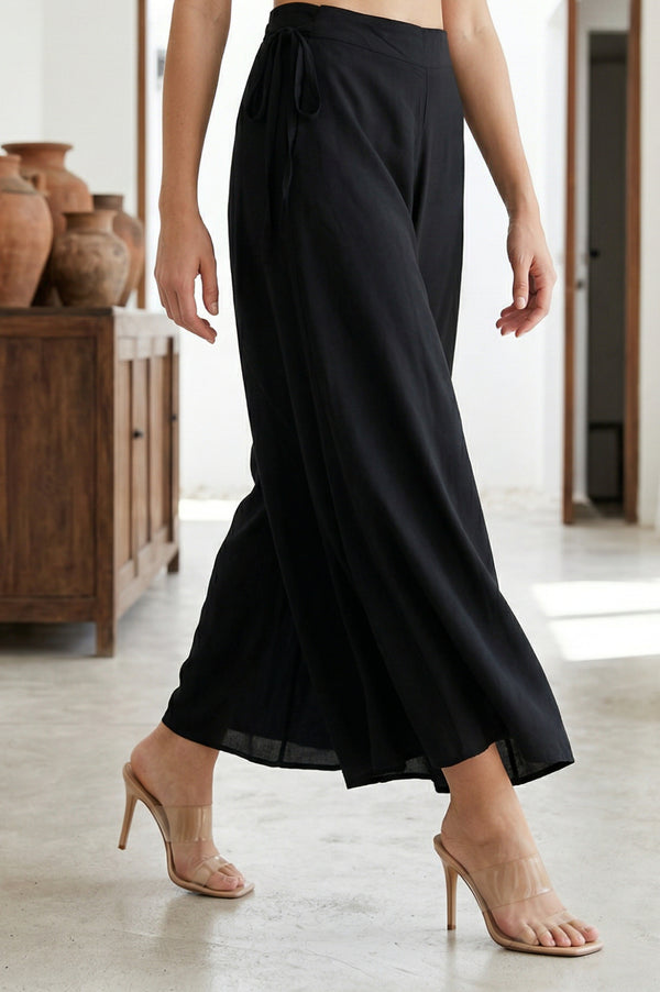 Black Solid Rayon Wide Leg Cullotes