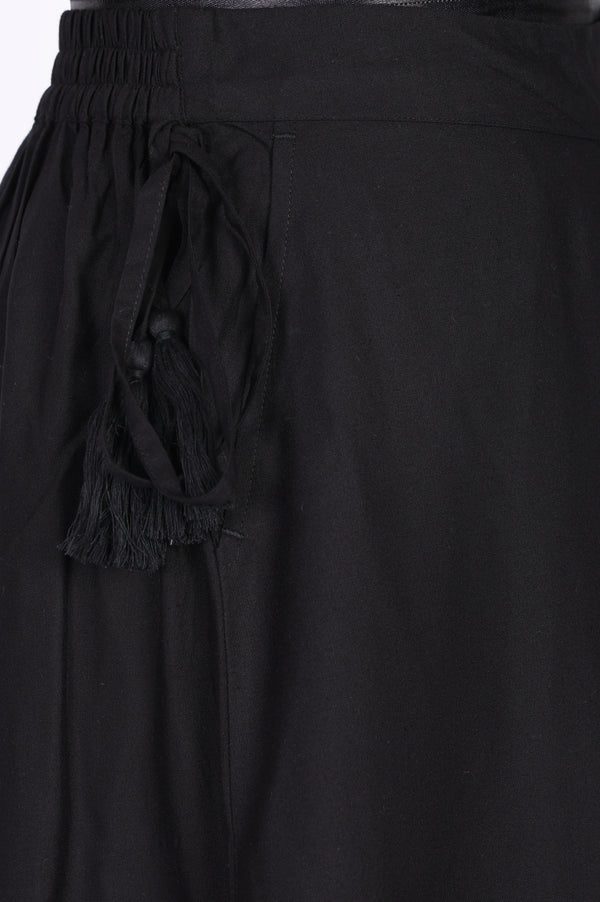 Black Solid Rayon Wide Leg Cullotes