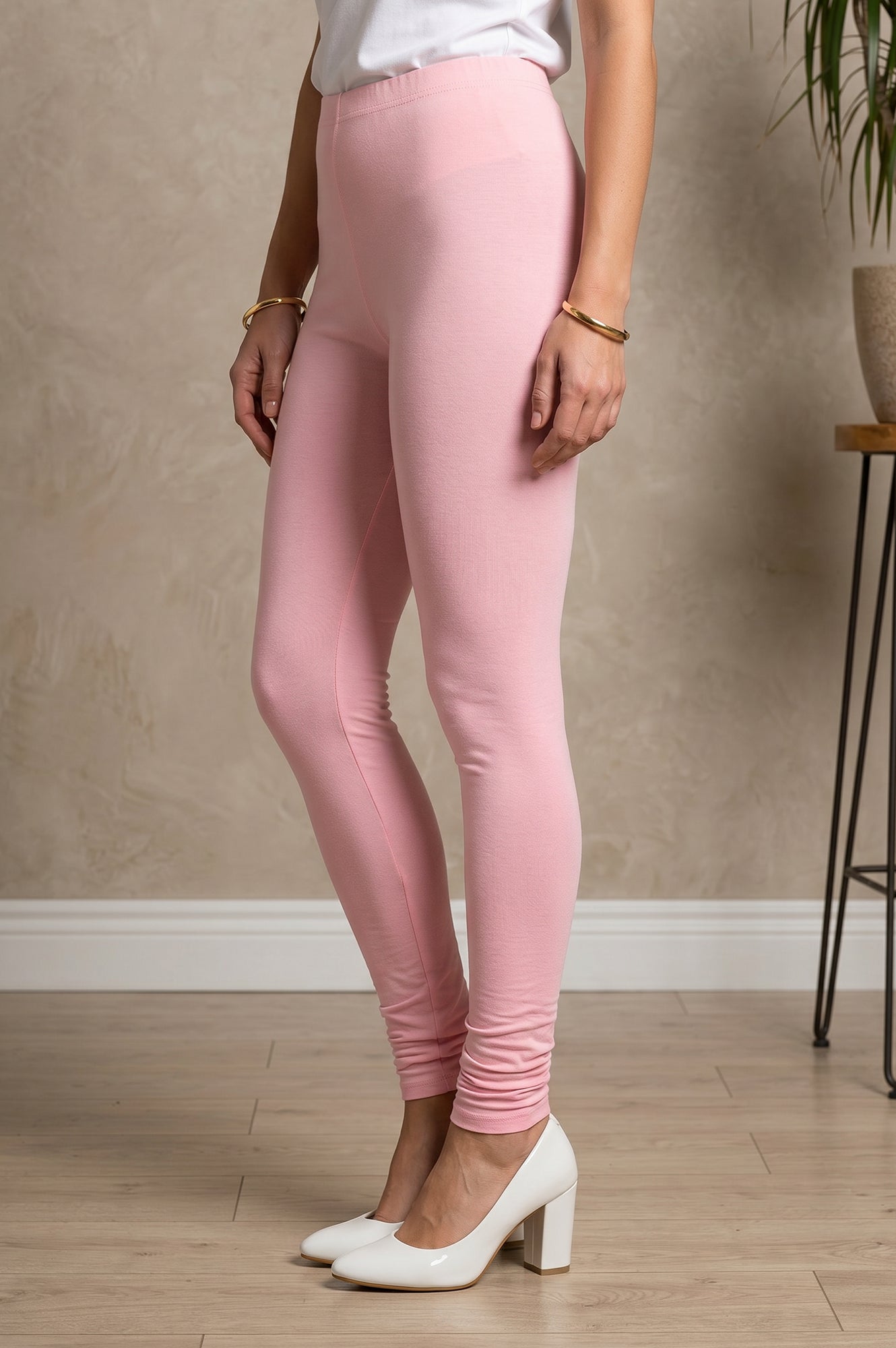 Pink Skinny Fit Ankle Length Mid Rise Leggings