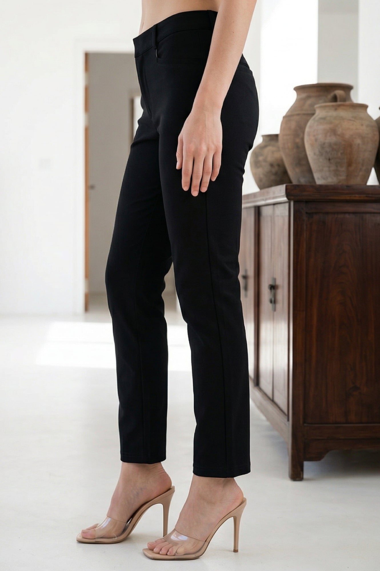 Black Solid Rayon Blend Slim Fit Ankle Length Pants