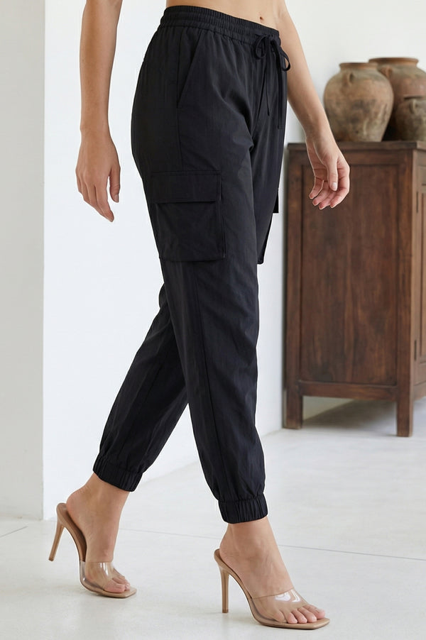Black Solid Pure Cotton Ankle Length Cargo