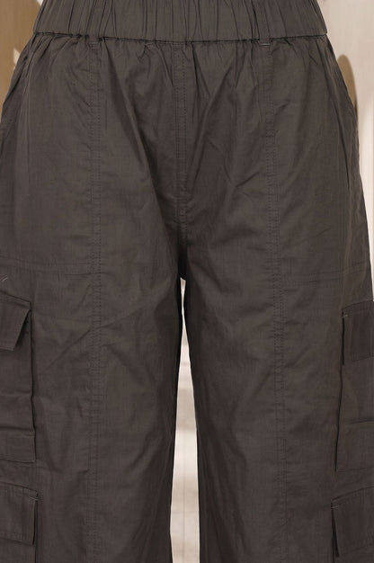 Olive Solid Pure Cotton Straight Fit Ankle Length Cargo
