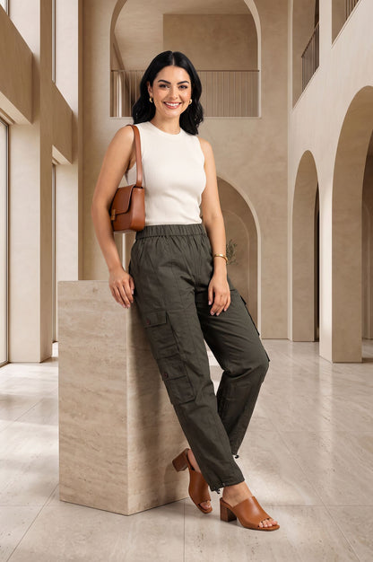 Olive Solid Pure Cotton Straight Fit Ankle Length Cargo