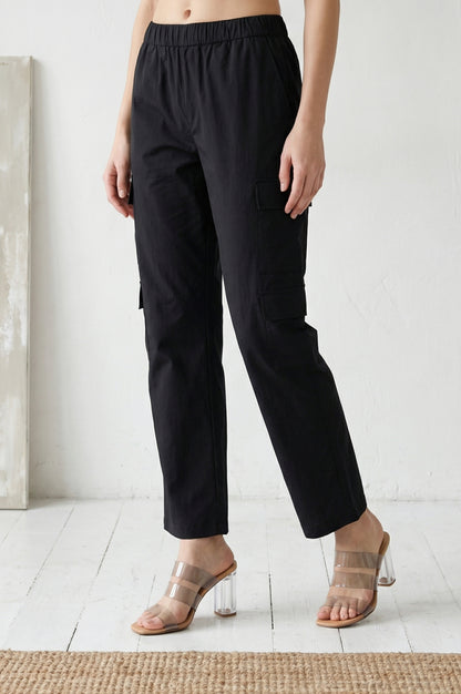 Black Solid Pure Cotton Ankle Length Cargo