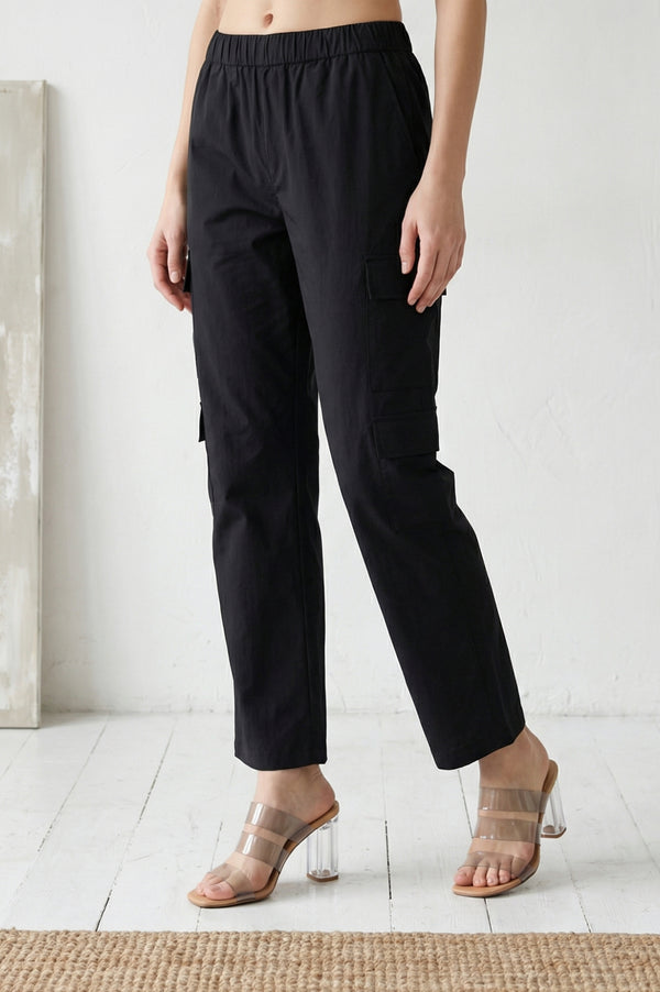 Black Solid Pure Cotton Ankle Length Cargo