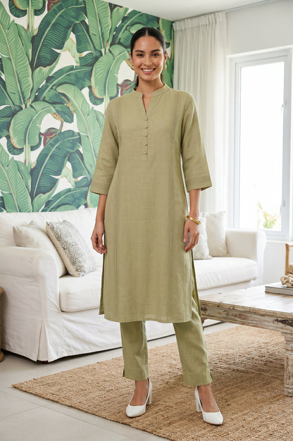 Olive Slim Fit Ankle Length Mid Rise Trousers