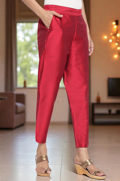Red Solid Mid Rise Slub Trousers in Ankle Length